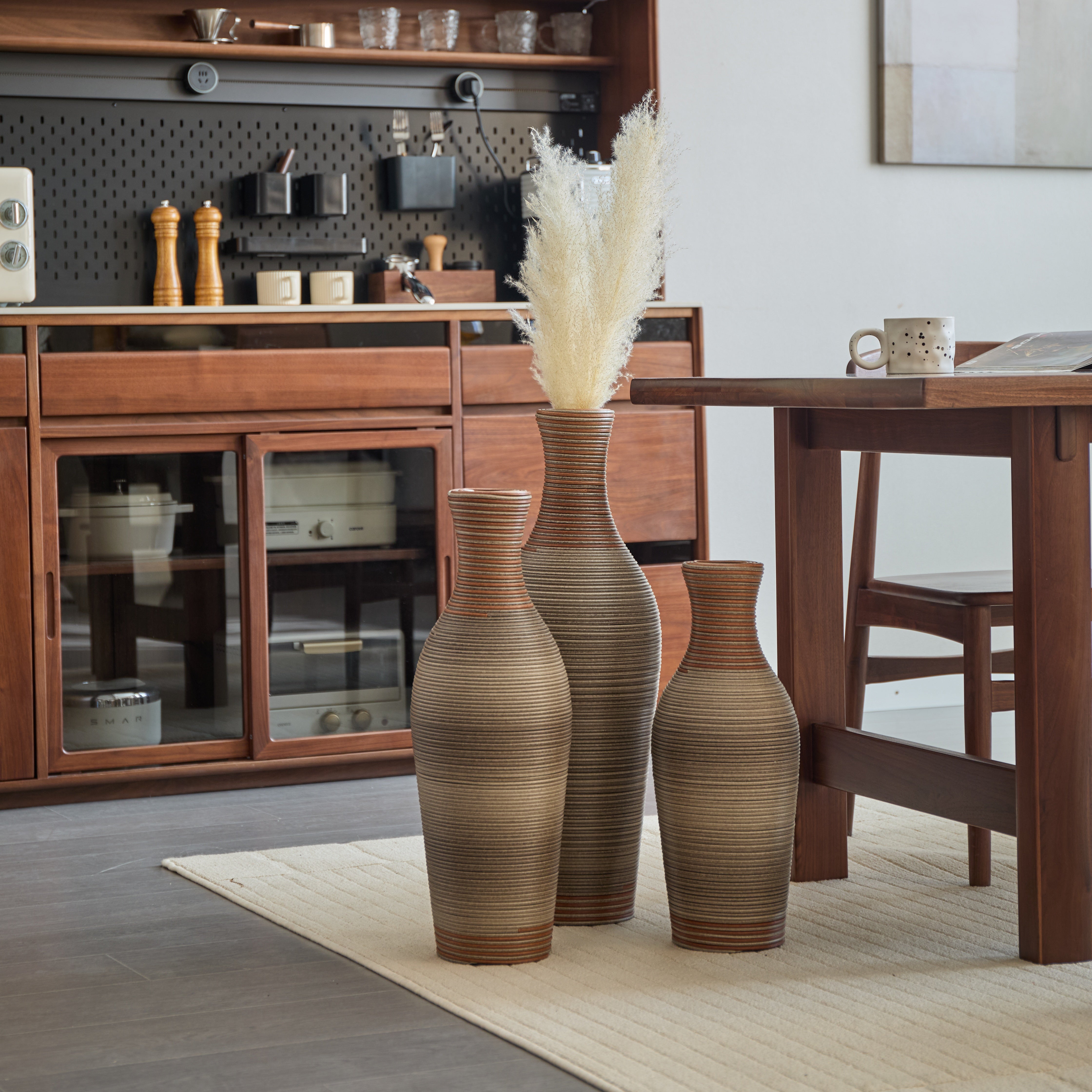 koorbiir va5 Set of 3 Tall Decorative Floor Vases ¨C Classic Brown PVC Flower Stand with Artificial Vine Design ¨C Elegant Modern Home D¨¦cor Accent for Living Room, Entryway, or Dining Room