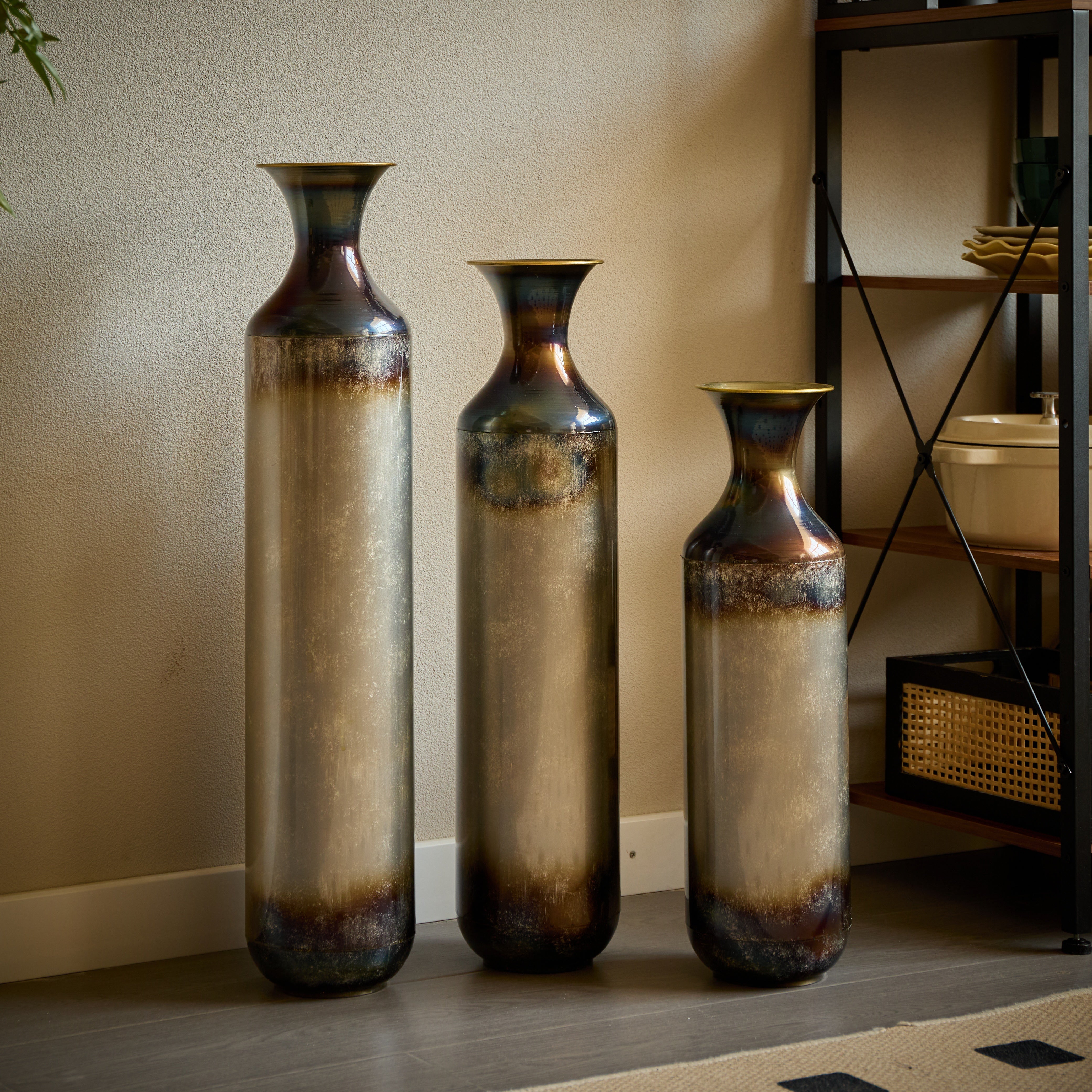 koorbiir va2 Set of 3 Modern White Metal Floor Vases ¨C Droplet Shaped Tall Decorative Vases with Gold Accents, Large Glazed Metal Vases for Home D¨¦cor