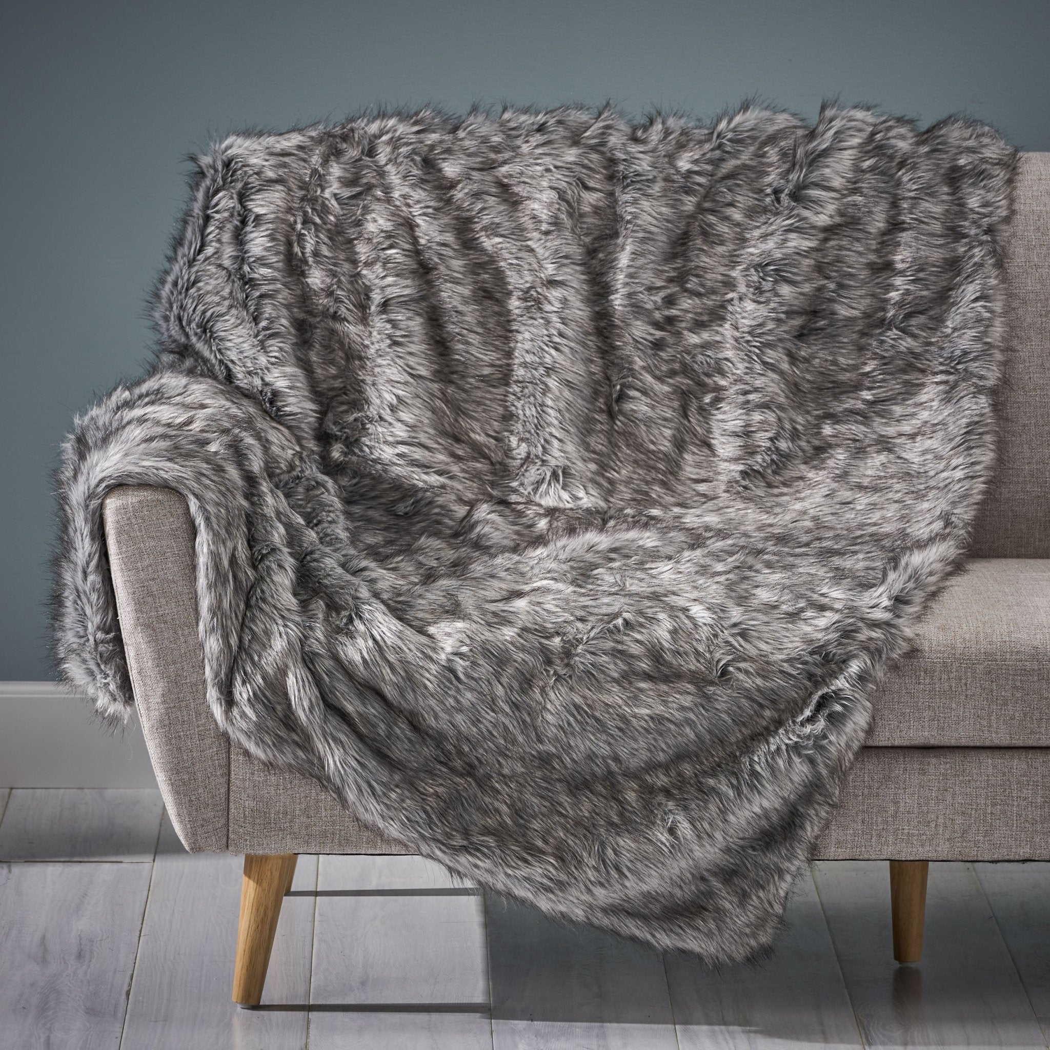 koorbiir bl2 Soft and Cozy Blanket ¨C Perfect for Bed, Couch, or Sofa | Warm, Comfortable, and Stylish - Koorbiir